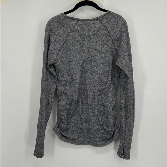 Athleta Speedlight Seamless Top Gray Long Sleeve Ruched Sides Size Large - Picture 5 of 7